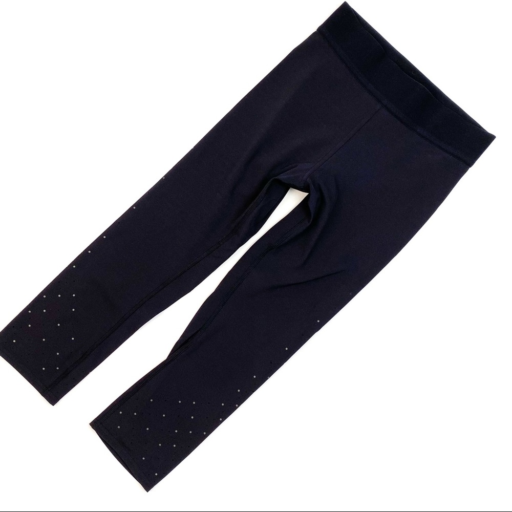 Lululemon High Waisted Cropped Leggings Size 6